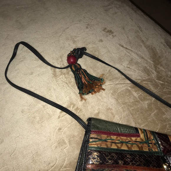 Cross body bag - Picture 3 of 4